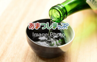 お酒のイメージ